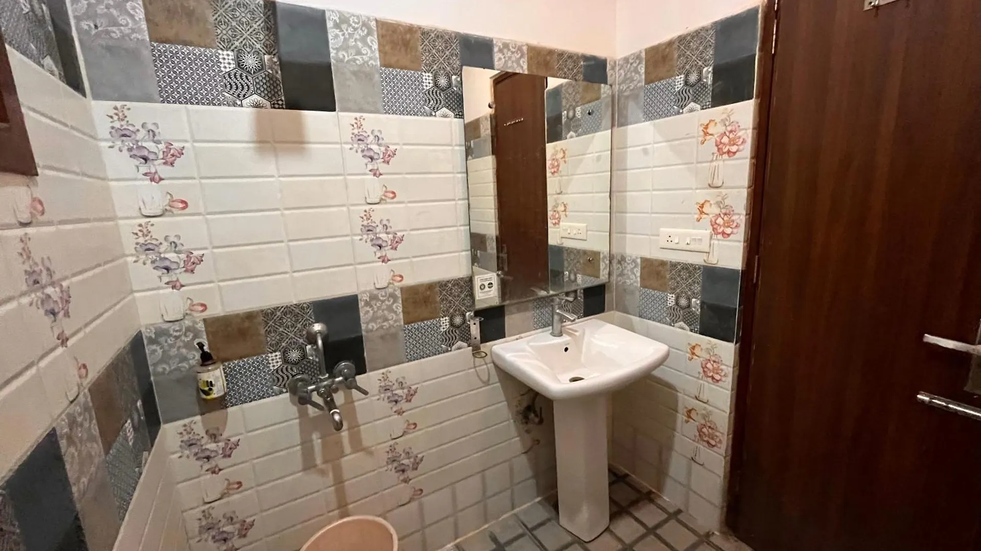 Hotel Bhilawa Lodge Chandigarh