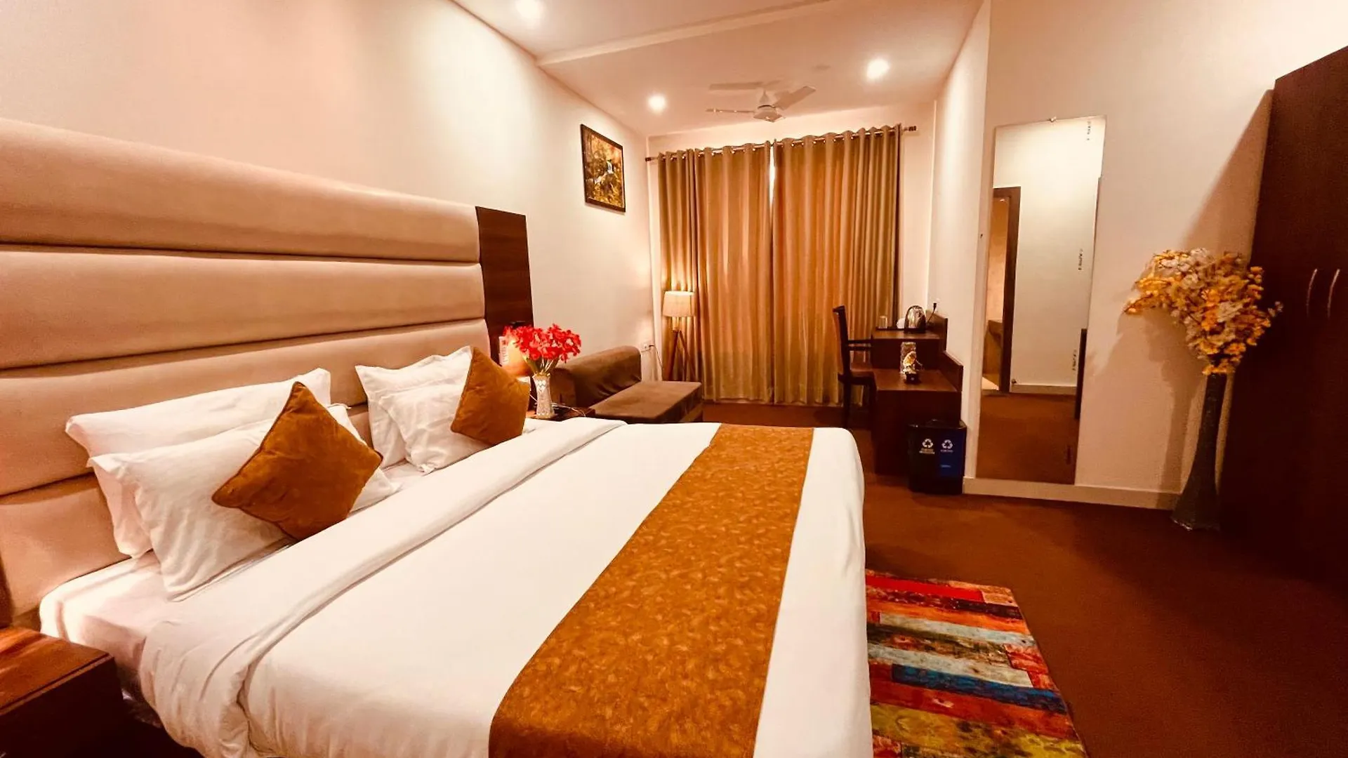 Hotel Bhilawa Lodge Chandigarh